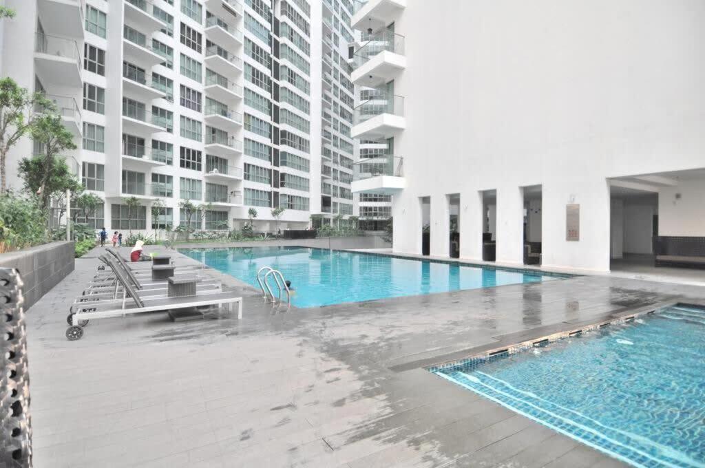 Apartment Luxury 3 Bedroom At Regalia *