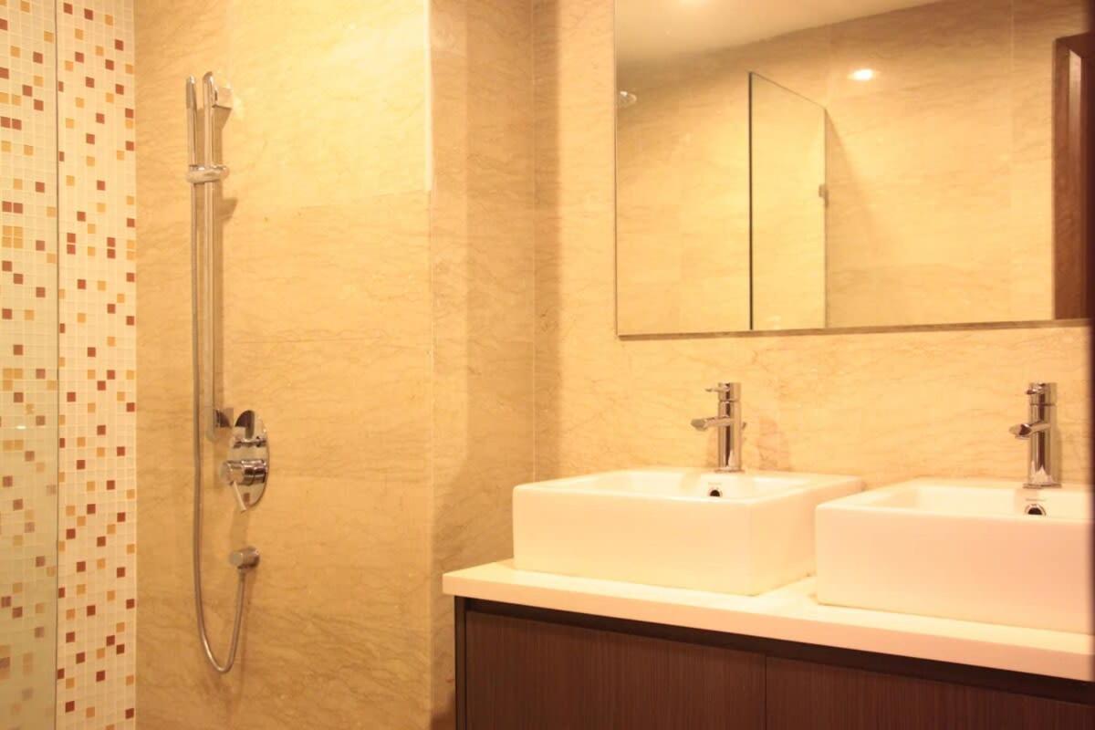 Luxury 3 Bedroom At Regalia Apartment Kuala Lumpur