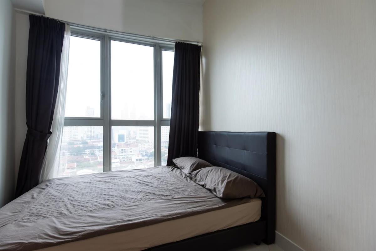 Luxury 3 Bedroom At Regalia Apartment