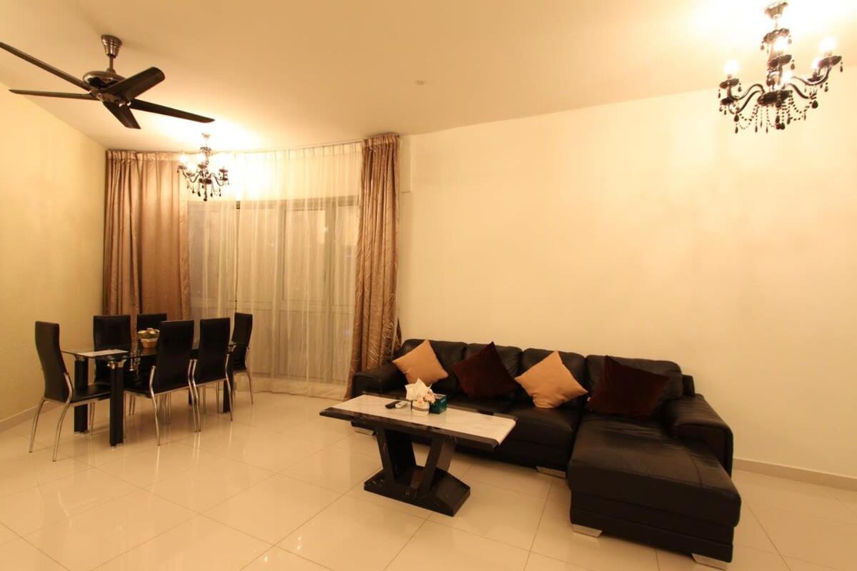 Apartment Luxury 3 Bedroom At Regalia *