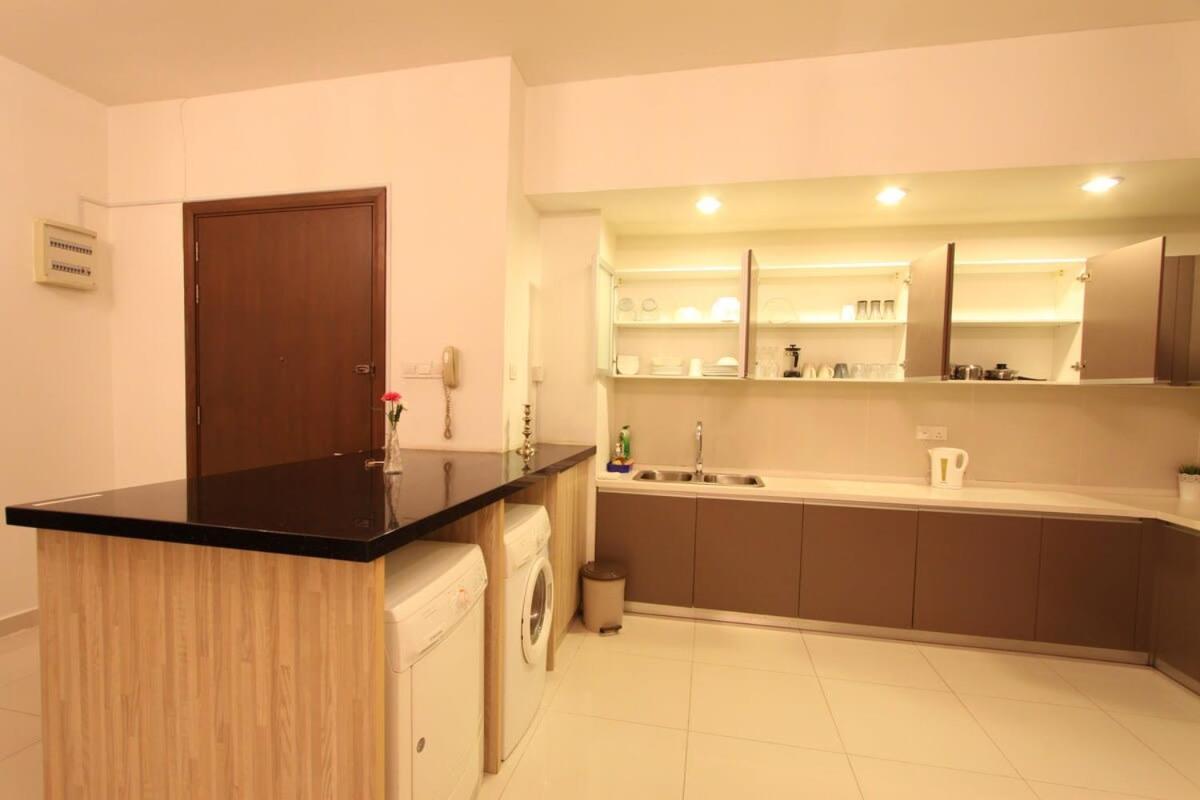 Luxury 3 Bedroom At Regalia Pangsapuri