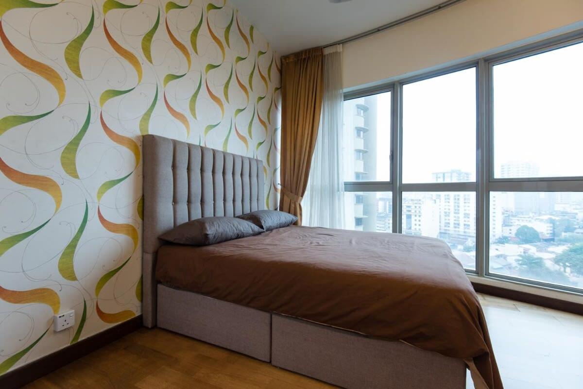 Pangsapuri Luxury 3 Bedroom At Regalia *